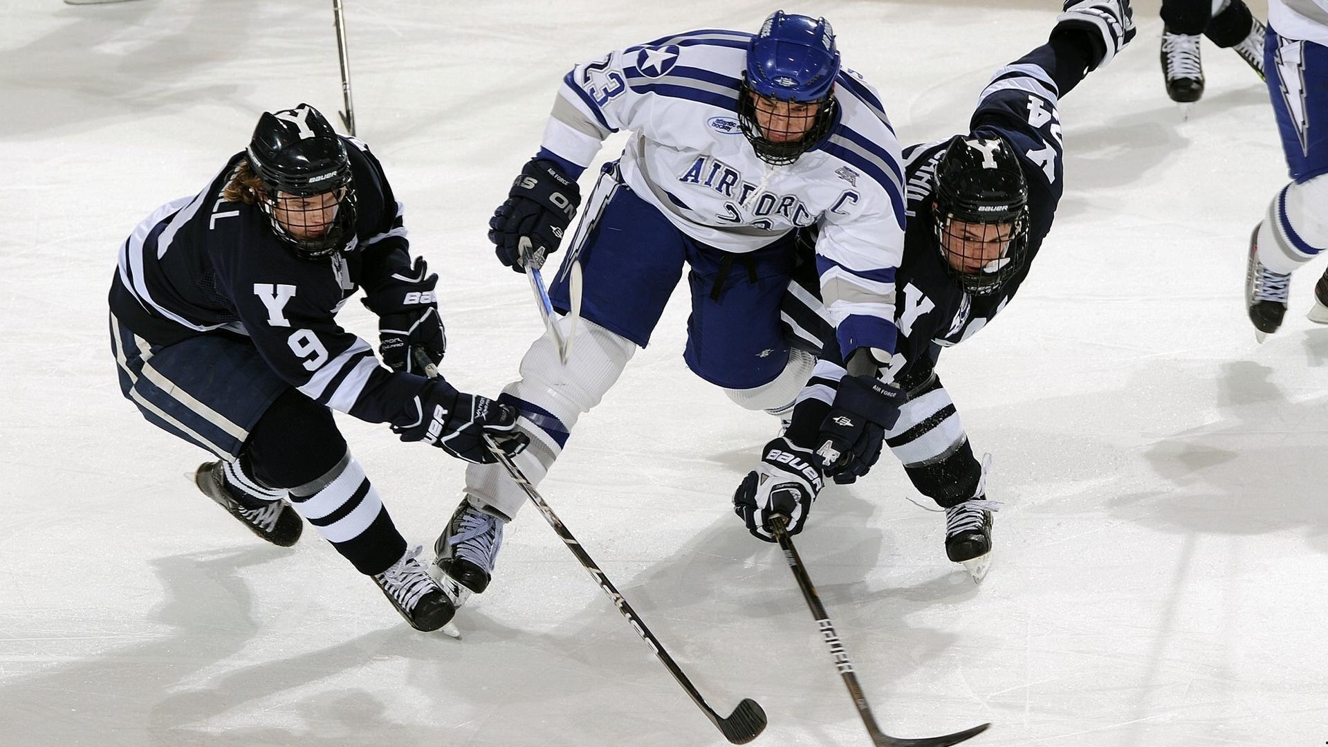 德甲焦点战，伊藤洋辉插上推射惊艳，施瓦贝神勇化解必进球